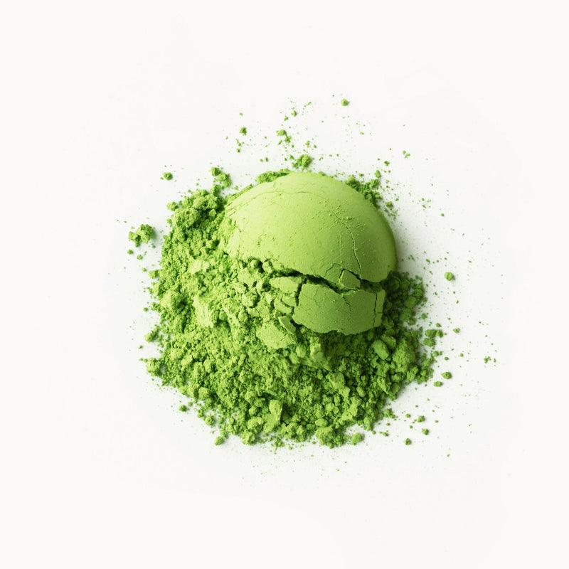 Hekisuien Matcha Sapphire with high energy on a white background.